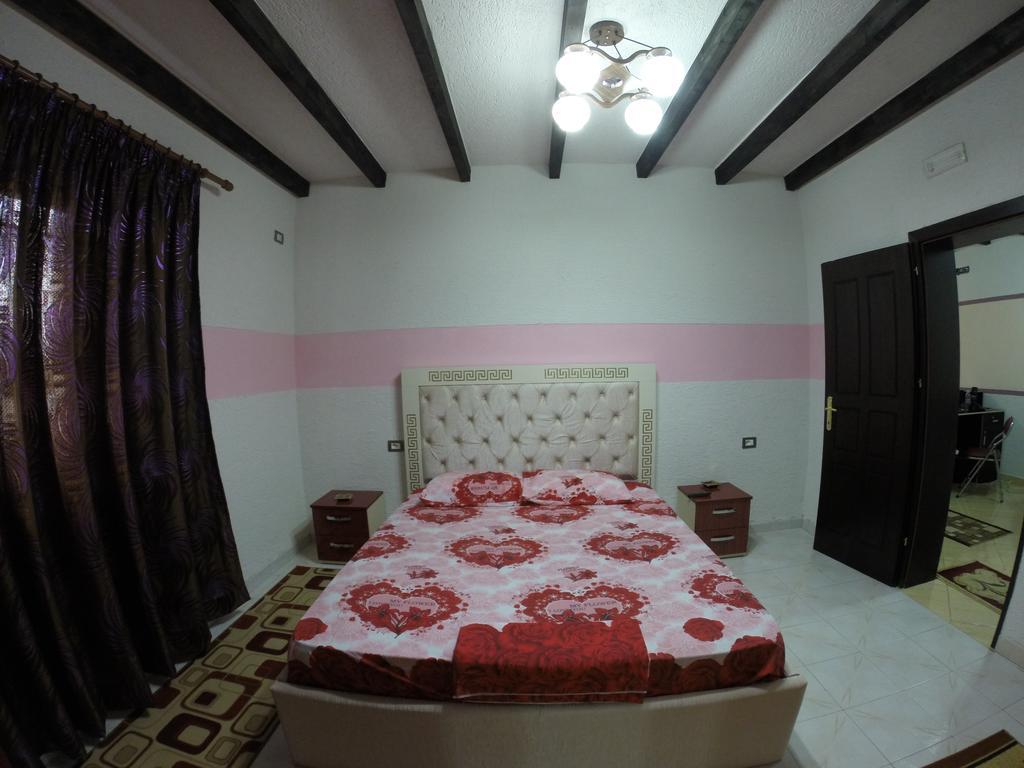 Hotel Buza New Shtoj ภายนอก รูปภาพ