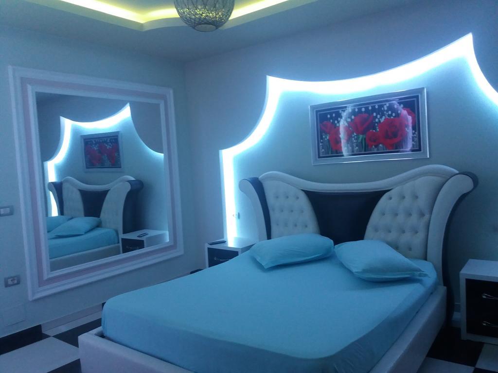 Hotel Buza New Shtoj ภายนอก รูปภาพ