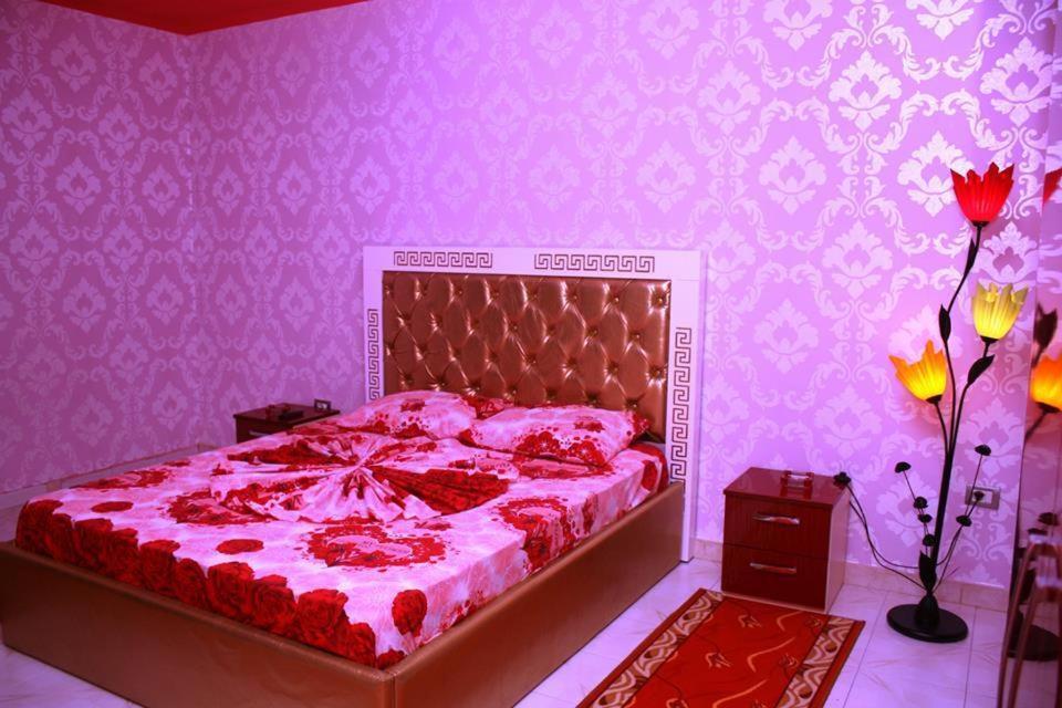 Hotel Buza New Shtoj ภายนอก รูปภาพ